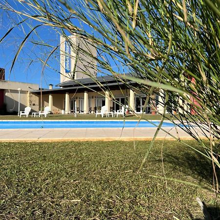 Howard Johnson Inn Rosario De La Frontera Εξωτερικό φωτογραφία