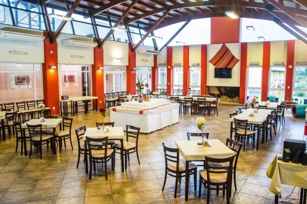Howard Johnson Inn Rosario De La Frontera Εξωτερικό φωτογραφία