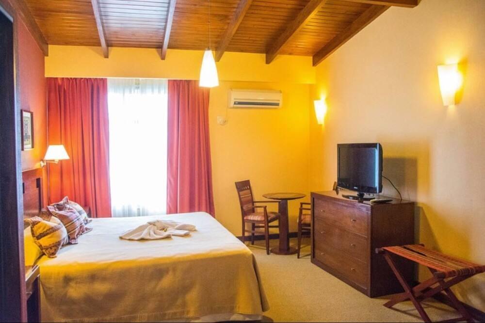 Howard Johnson Inn Rosario De La Frontera Εξωτερικό φωτογραφία