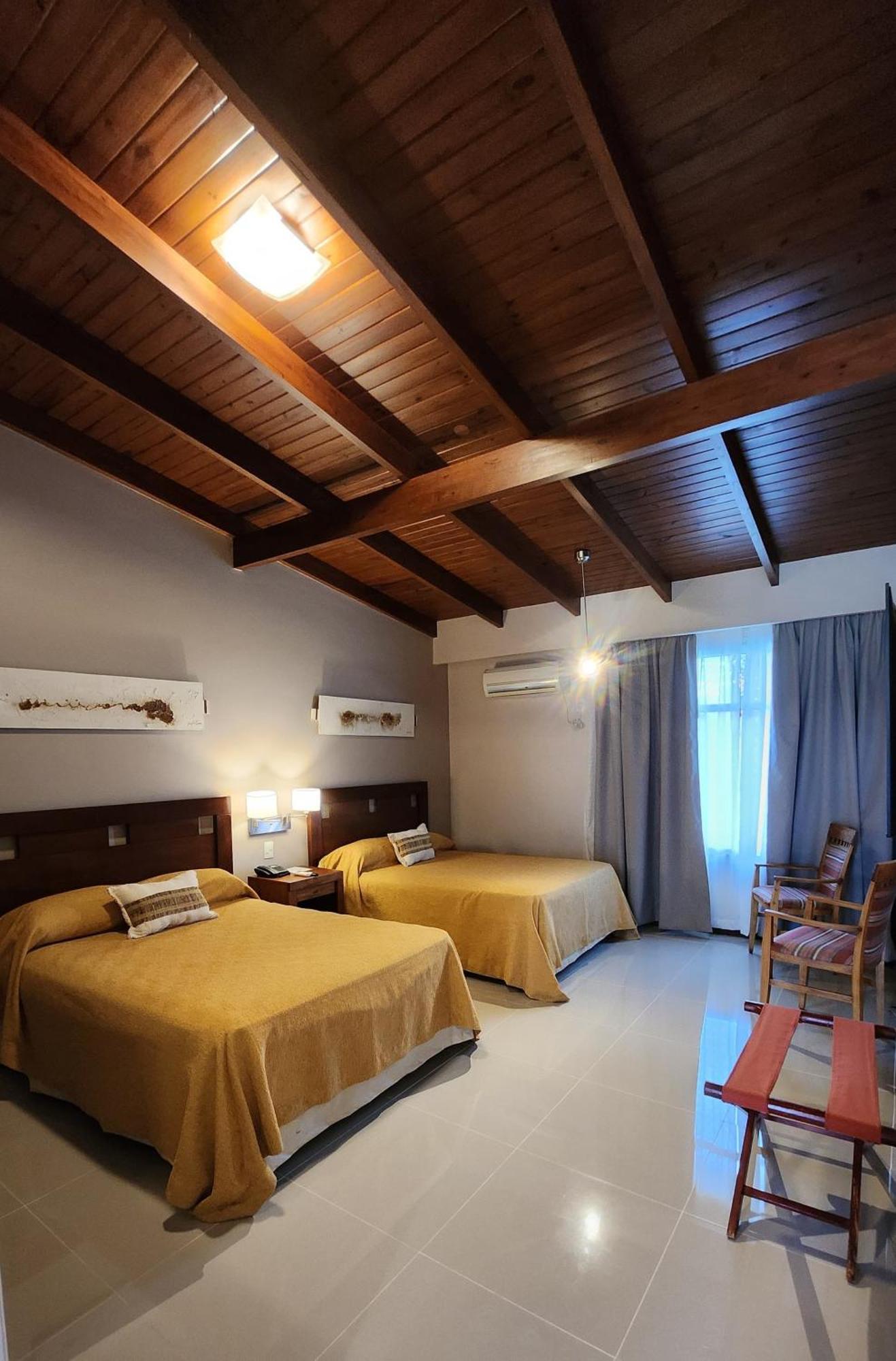 Howard Johnson Inn Rosario De La Frontera Εξωτερικό φωτογραφία