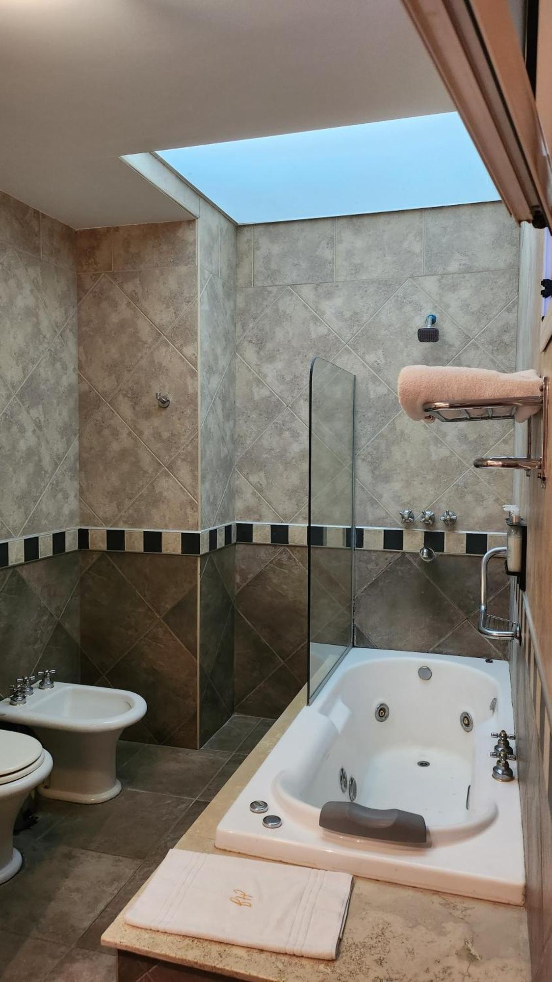 Howard Johnson Inn Rosario De La Frontera Εξωτερικό φωτογραφία