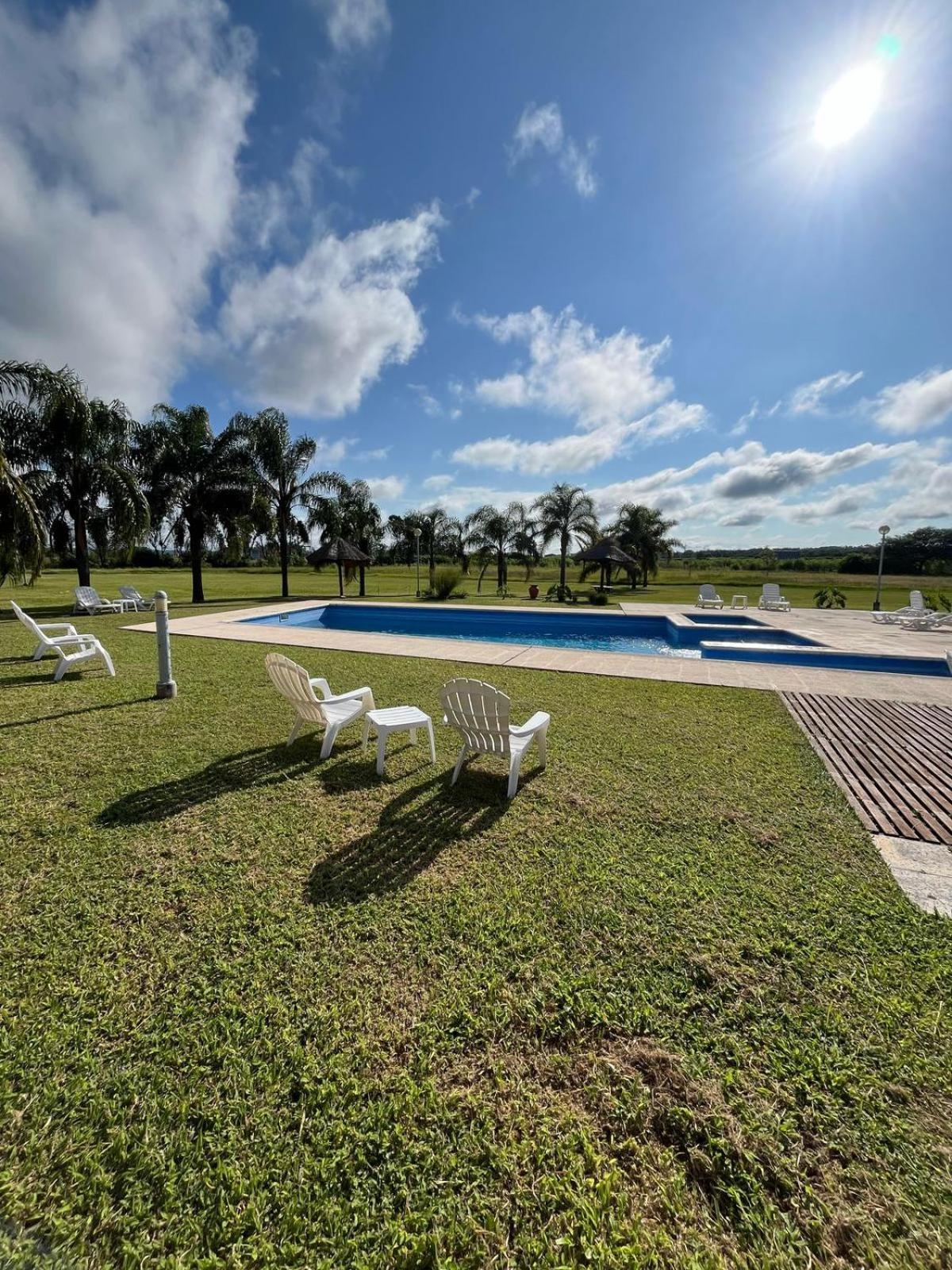 Howard Johnson Inn Rosario De La Frontera Εξωτερικό φωτογραφία