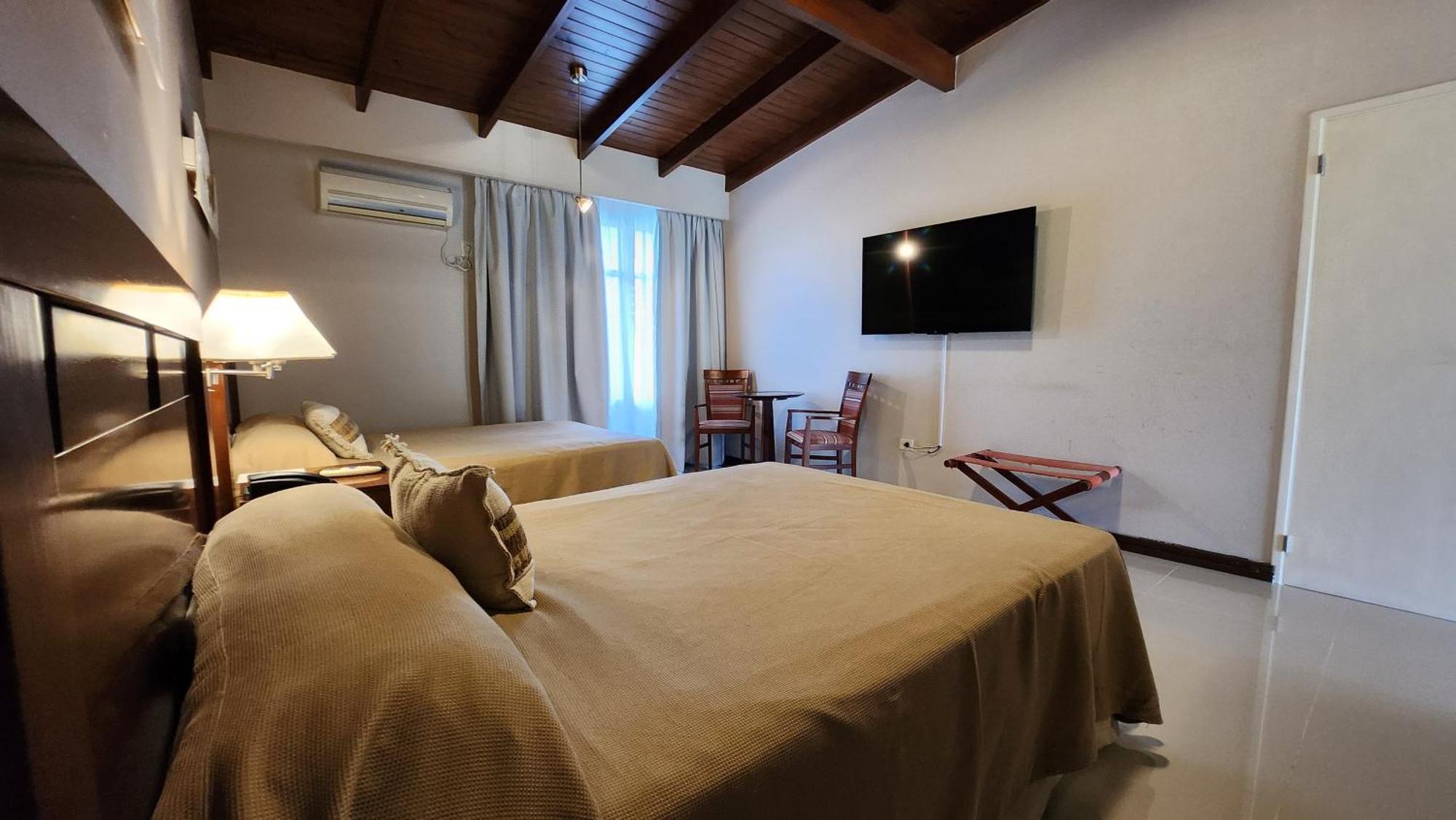 Howard Johnson Inn Rosario De La Frontera Εξωτερικό φωτογραφία